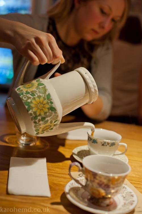 Pouring the hot gingerbread punch