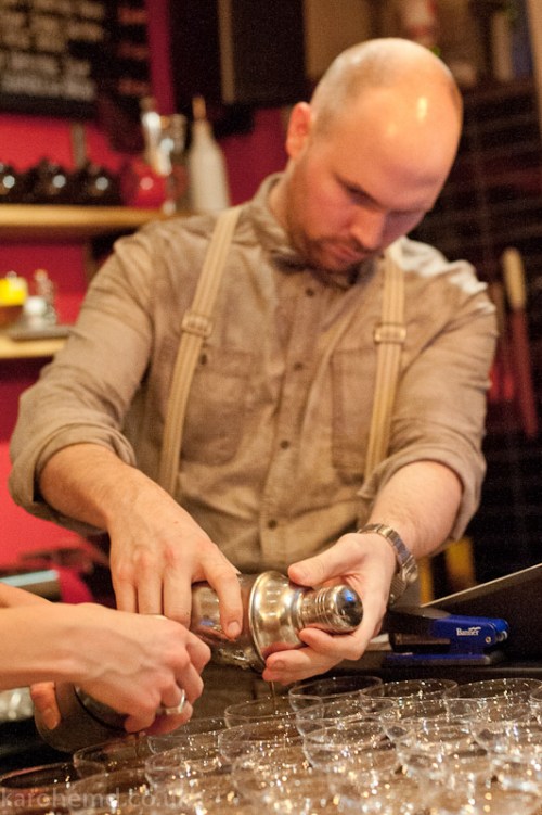 3147_SweeteasyServing espresso martinis