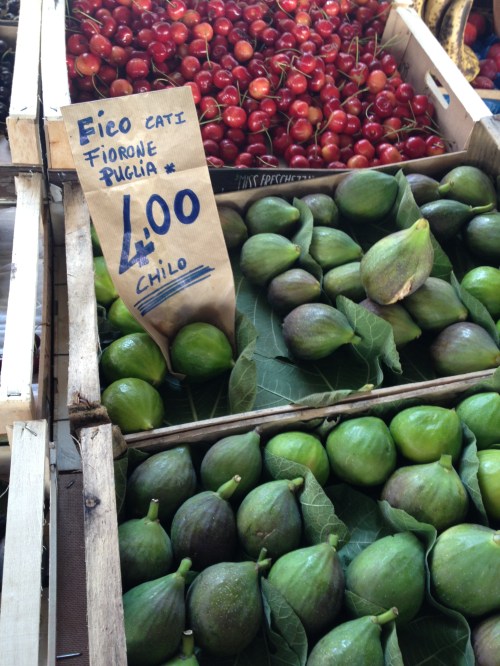 Figs at Sant'Ambrogio market