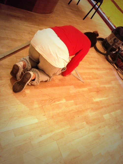 Miss Igs drawing the grid